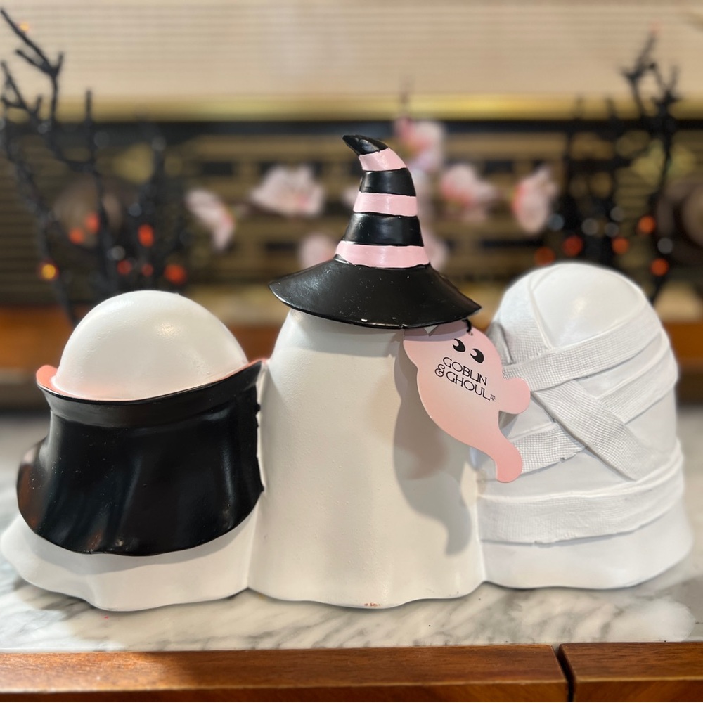 ✨NEW👻Goblin and Ghoul Halloween Ghosts In Costume Trio Decor👻 - Picture 11 of 13